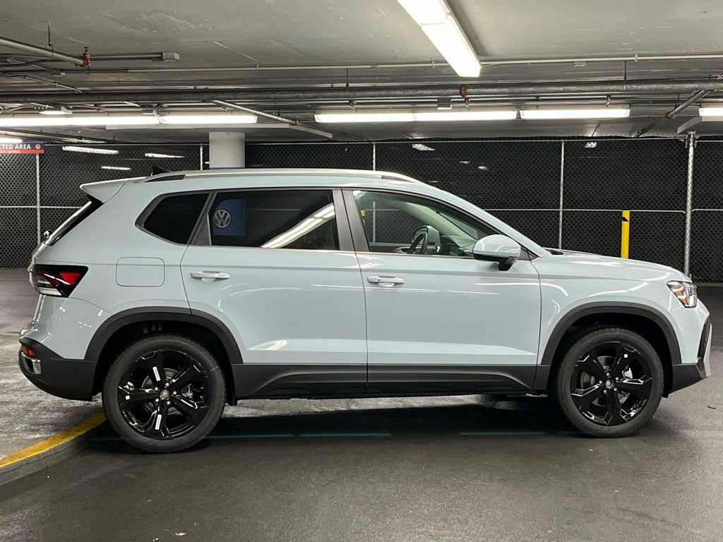 New 2026 Volkswagen Taos SEL AWD/4WD image 39