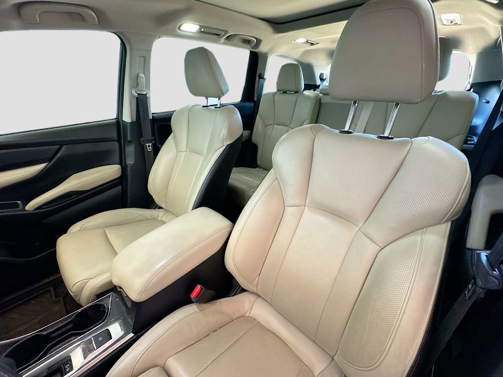 Used 2021 Subaru Ascent Limited w/ Technology Package AWD/4WD image 16