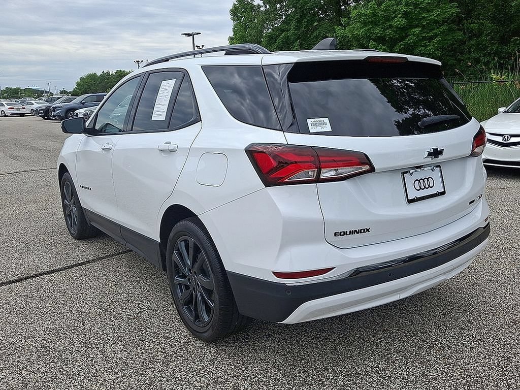 Certified 2023 Chevrolet Equinox RS w/ RS Leather Package AWD/4WD image 4