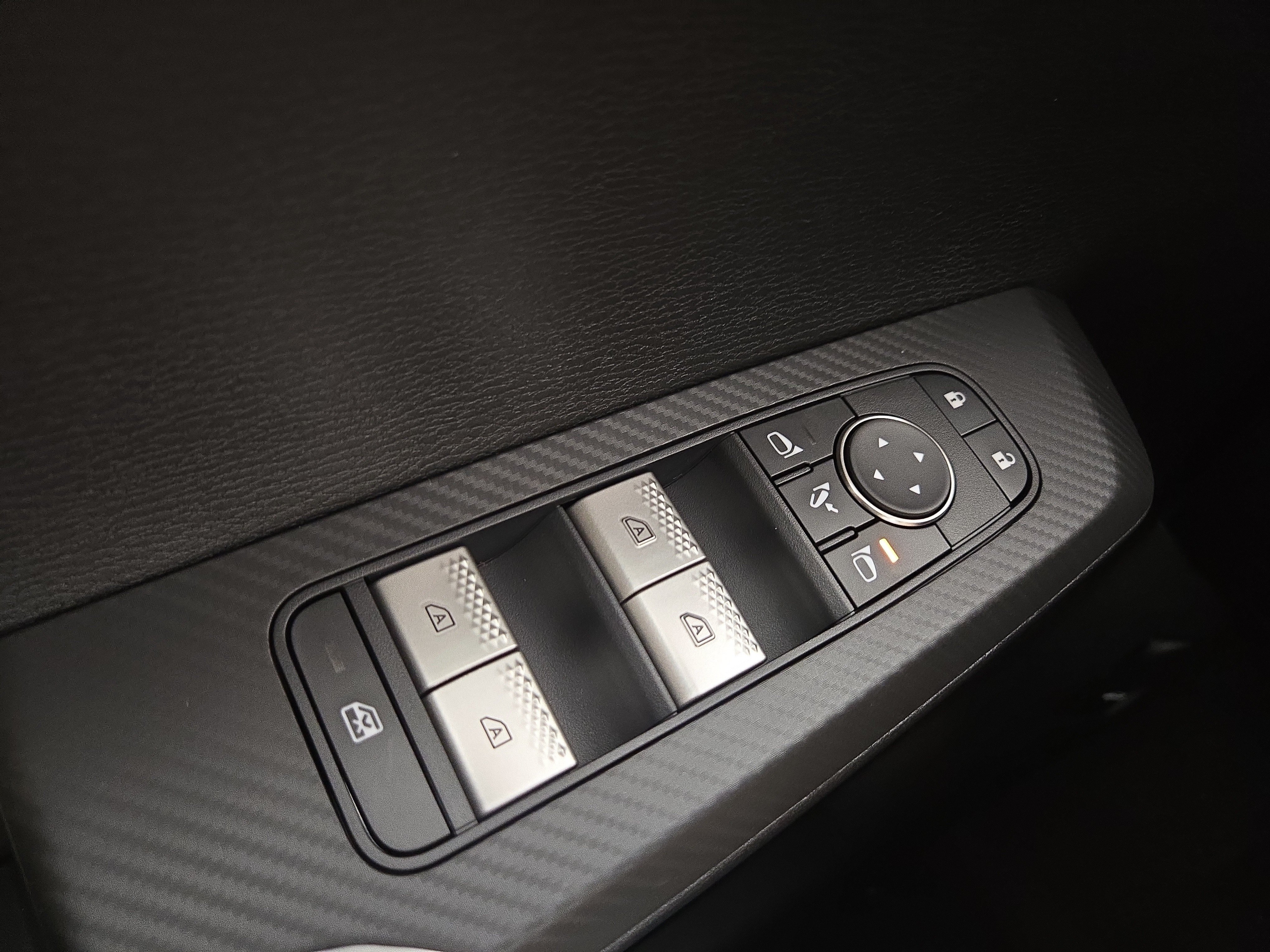 New 2026 Mitsubishi Outlander SE FWD image 30