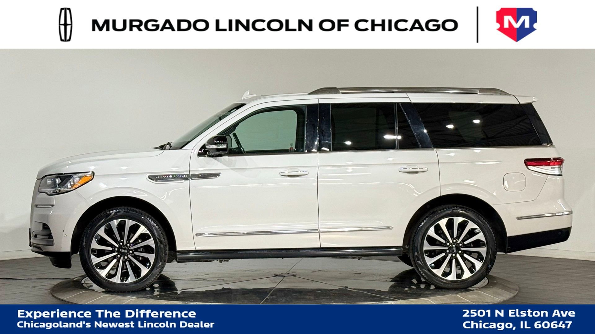 Used 2023 Lincoln Navigator Reserve image 5