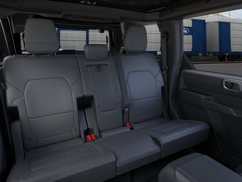 New 2025 Ford Bronco Outer Banks w/ Black Appearance Package image 36