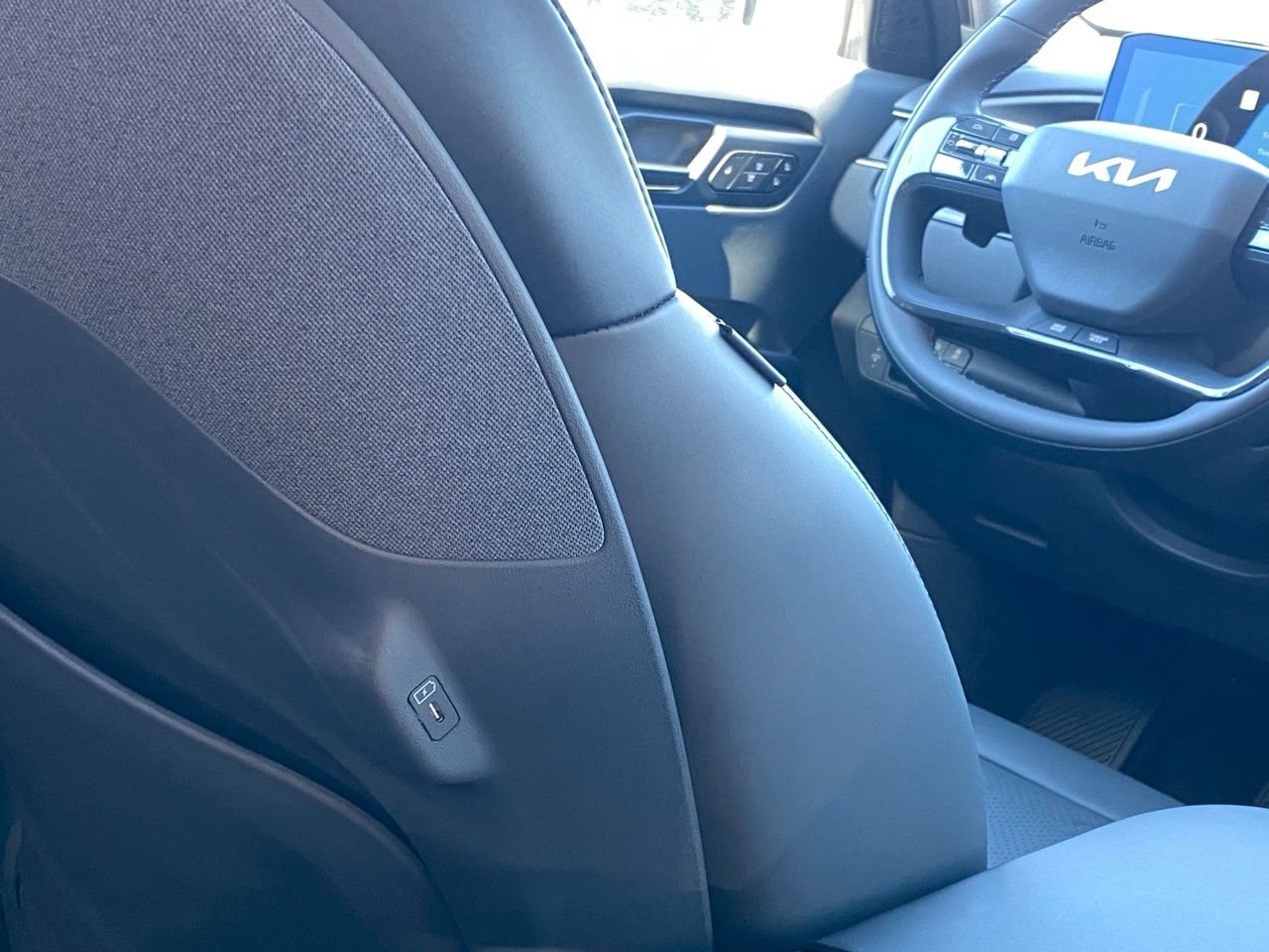 New 2026 Kia EV9 Wind image 21