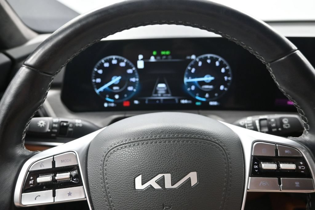 Certified 2025 Kia Telluride SX Prestige X-Pro AWD/4WD image 16