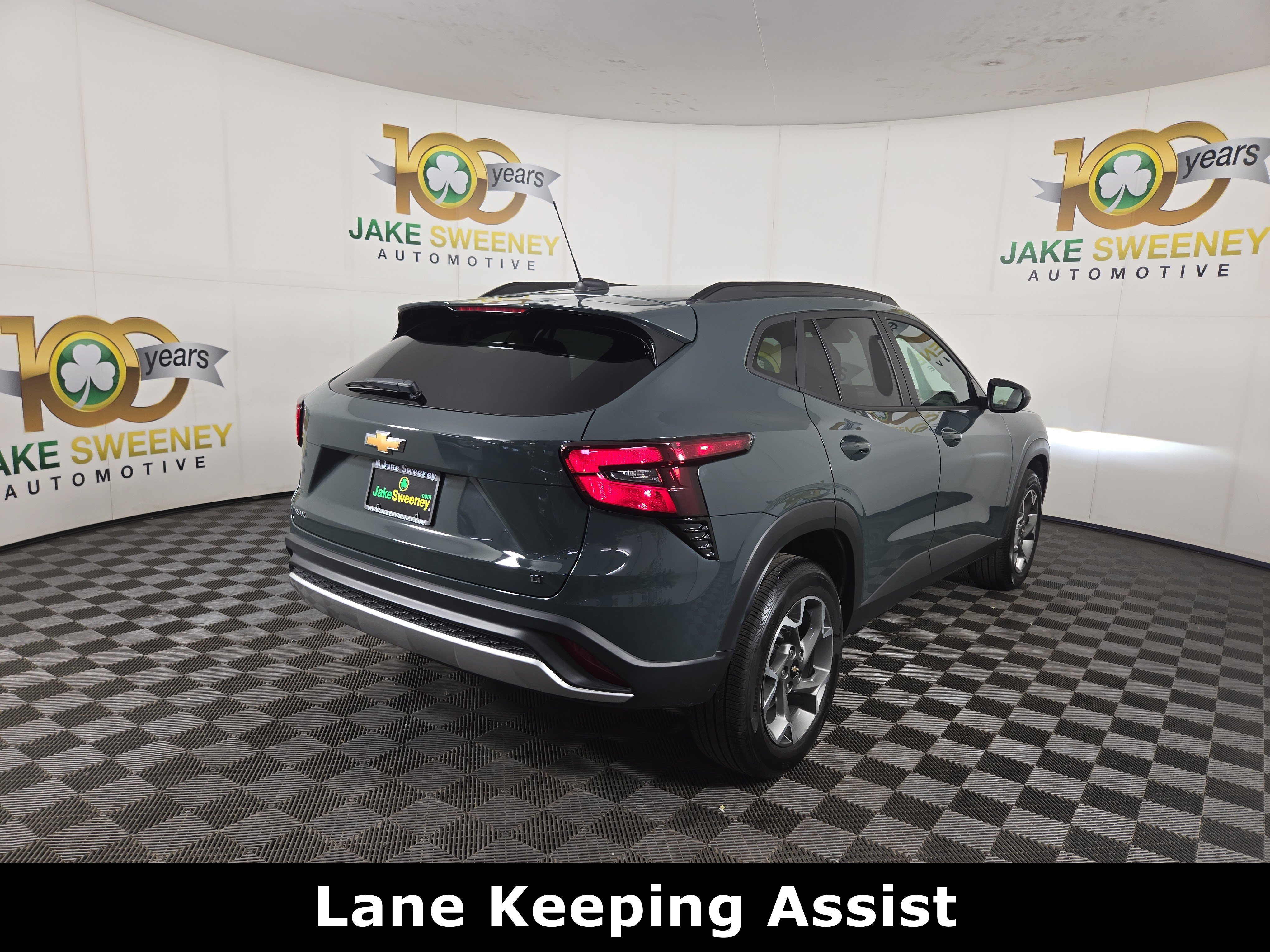 Certified 2025 Chevrolet Trax LT FWD image 9
