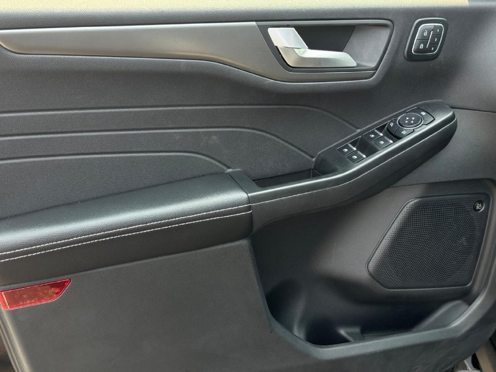 New 2024 Ford Escape Active w/ Tech Pack #2 FWD image 19