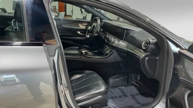 Used 2019 Mercedes-Benz CLS 53 AMG 4MATIC w/ Driver Assistance Package image 3