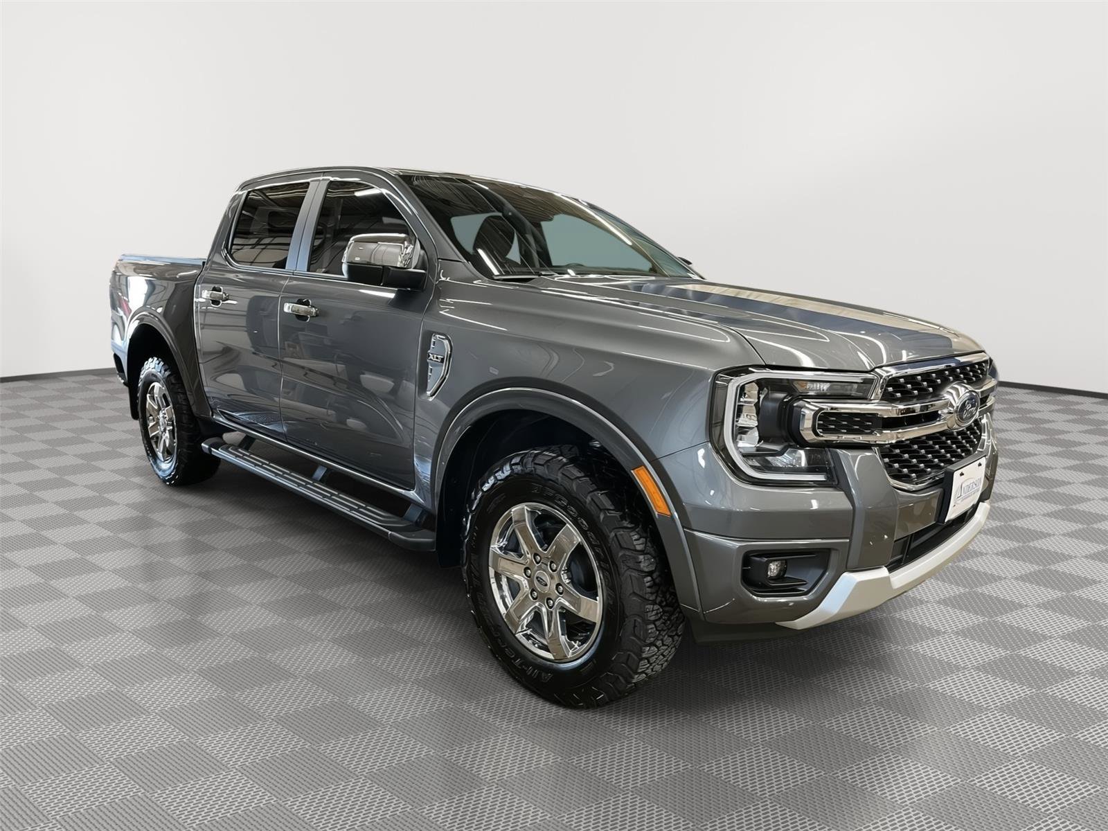 Used 2025 Ford Ranger XLT w/ Equipment Group 301A High AWD/4WD image 3