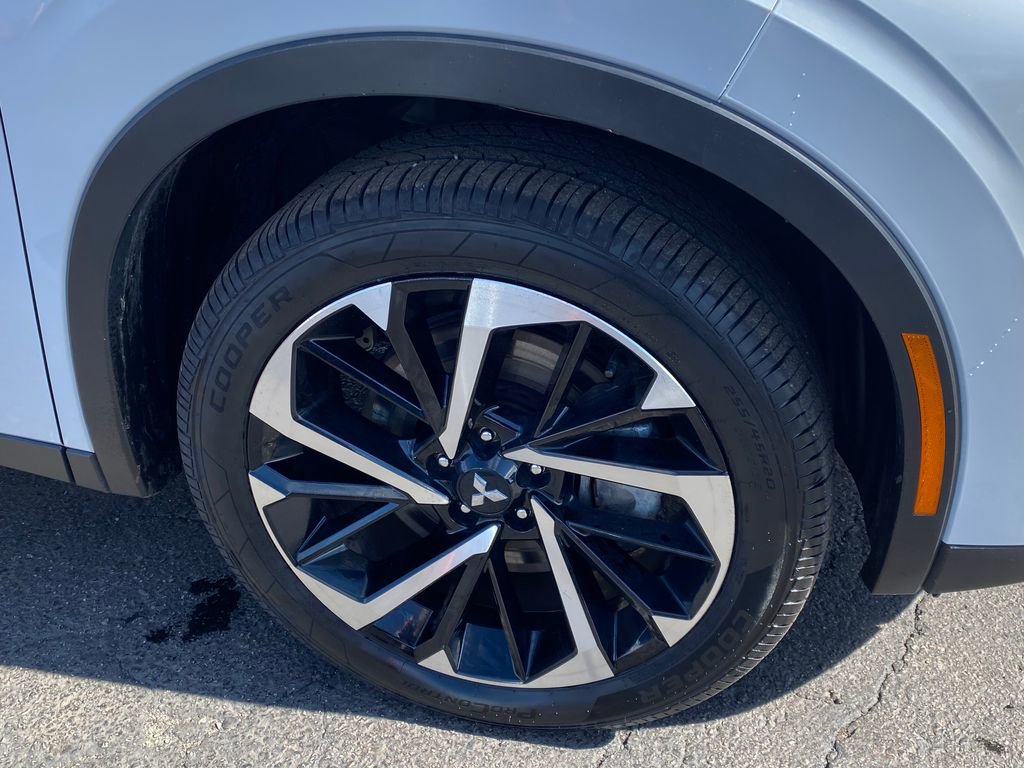 Used 2024 Mitsubishi Outlander SE AWD/4WD image 31