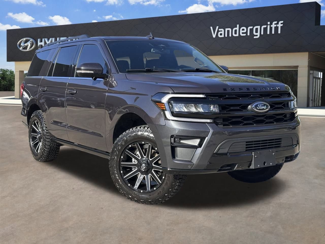 Used 2023 Ford Expedition Limited