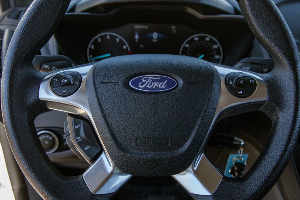 Used 2020 Ford Transit Connect XLT image 19