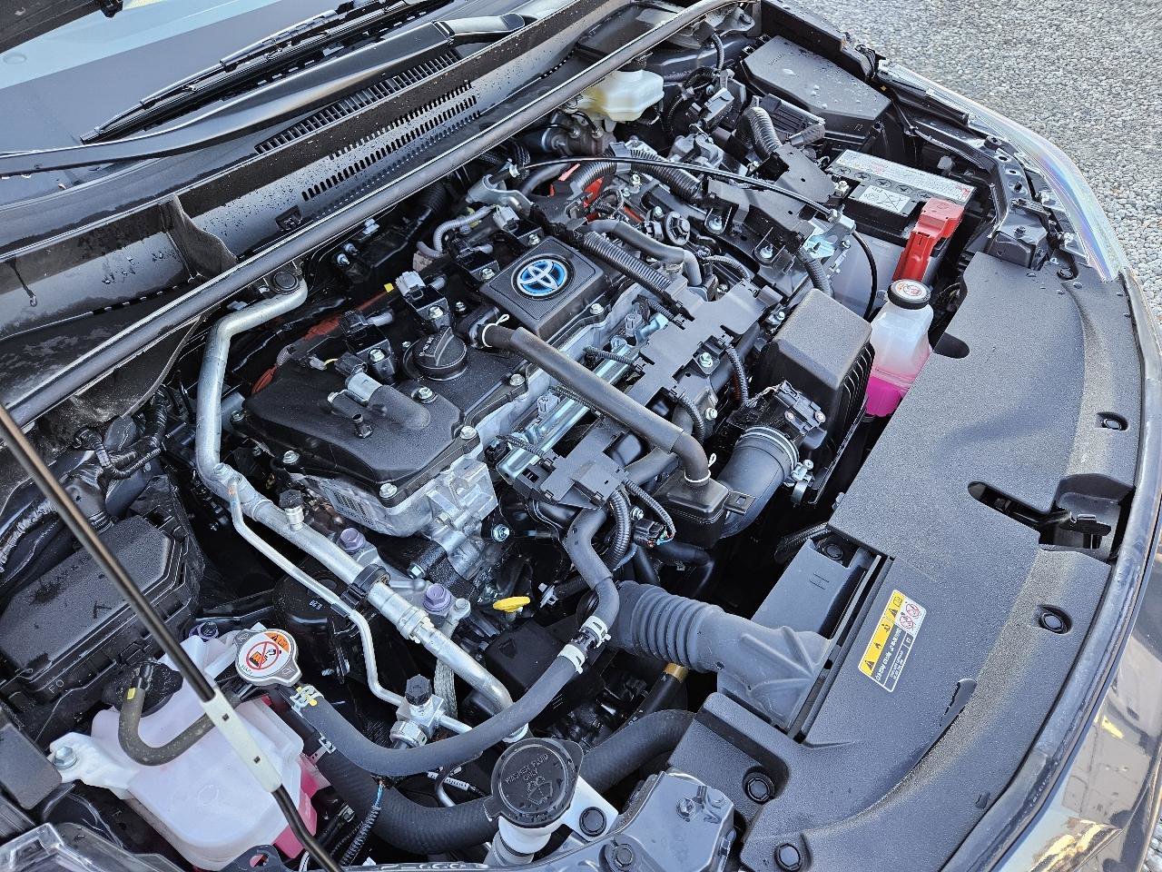 Used 2024 Toyota Corolla LE w/ LE Convenience Package image 46