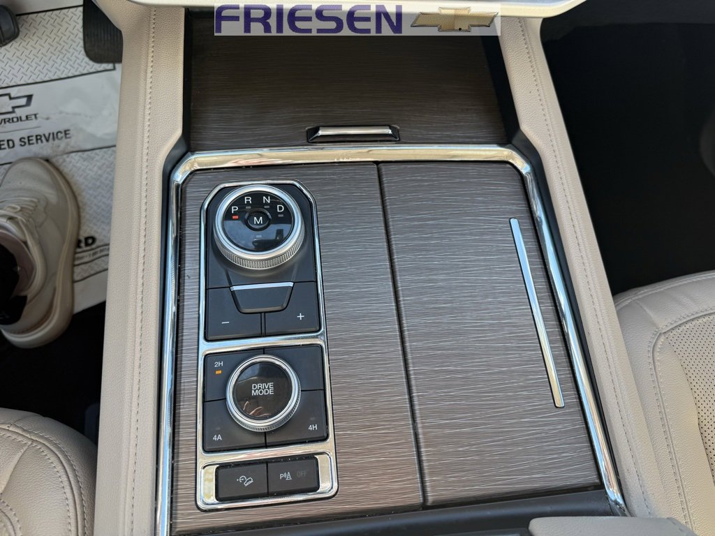 Used 2022 Ford Expedition Max Limited image 21