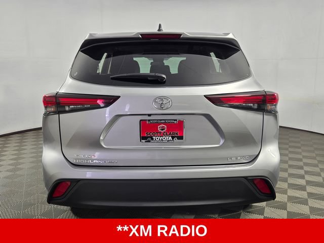Used 2024 Toyota Highlander LE AWD/4WD image 7