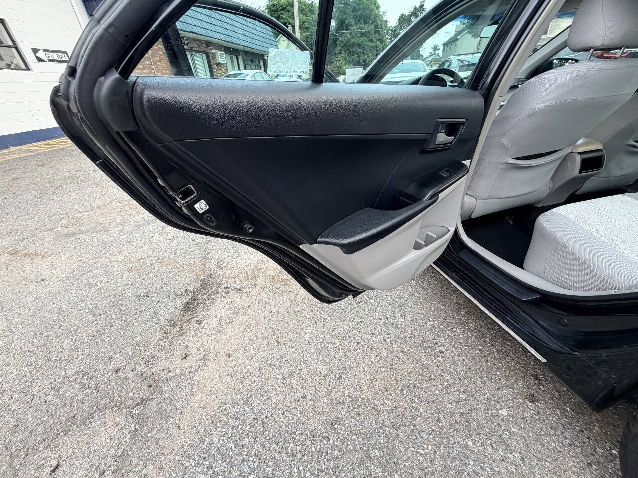 Used 2012 Toyota Camry LE FWD image 42