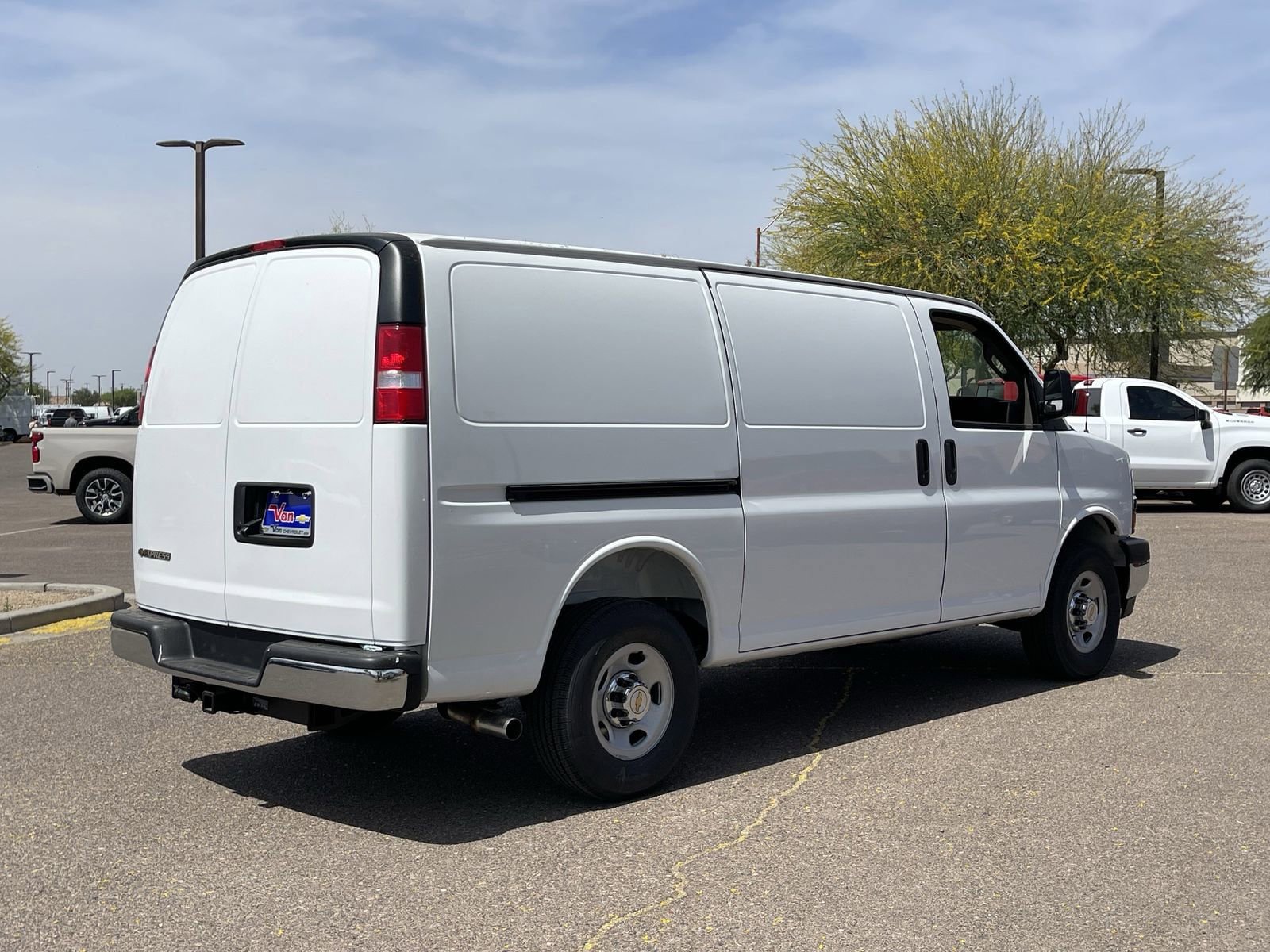 New 2026 Chevrolet Express 2500 w/ Driver Convenience Package RWD image 6