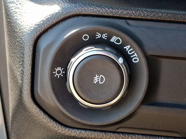 Used 2023 Jeep Wrangler Altitude image 26