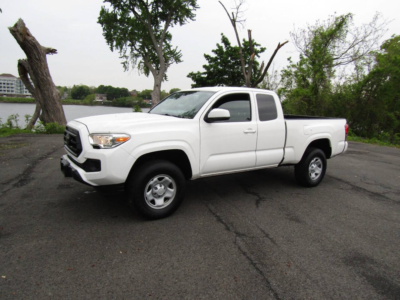 Used 2021 Toyota Tacoma SR RWD image 2