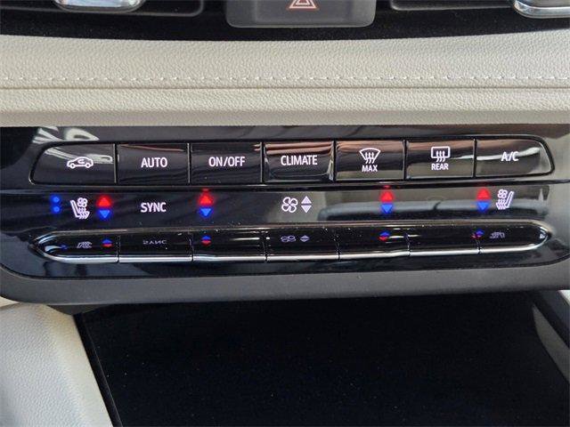 Certified 2022 Buick Envision Avenir w/ Technology Package II image 18