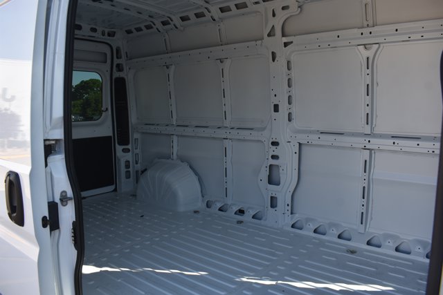 New 2026 RAM ProMaster 2500 w/ Premium Convenience Group FWD image 16