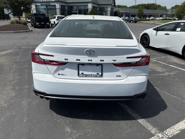 New 2026 Toyota Camry SE FWD image 5