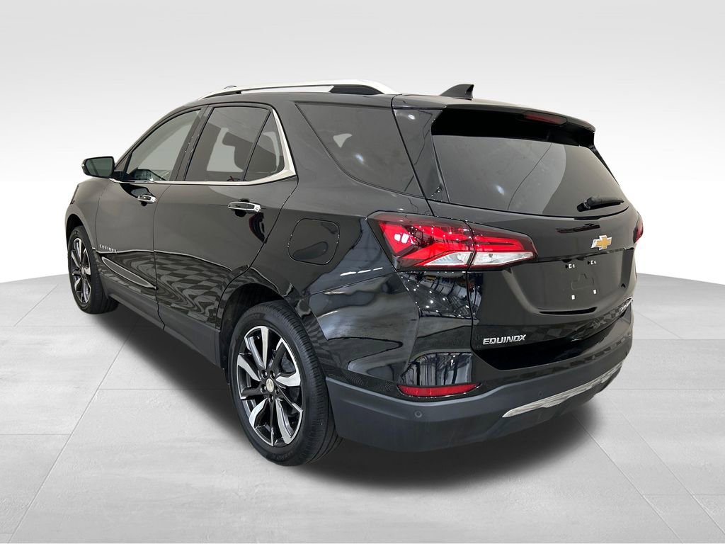 Used 2023 Chevrolet Equinox Premier image 3