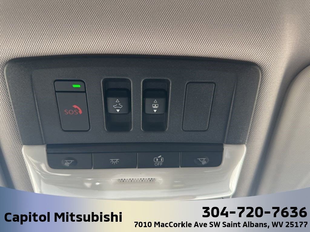 New 2025 Mitsubishi Outlander SEL image 27