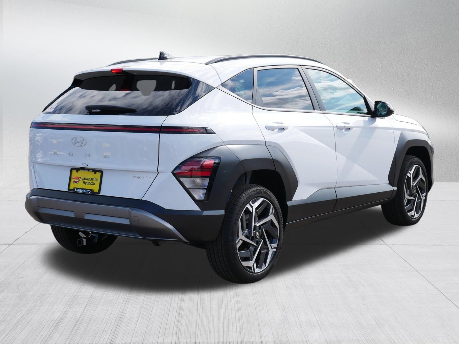 Certified 2026 Hyundai Kona SEL Premium AWD/4WD image 7