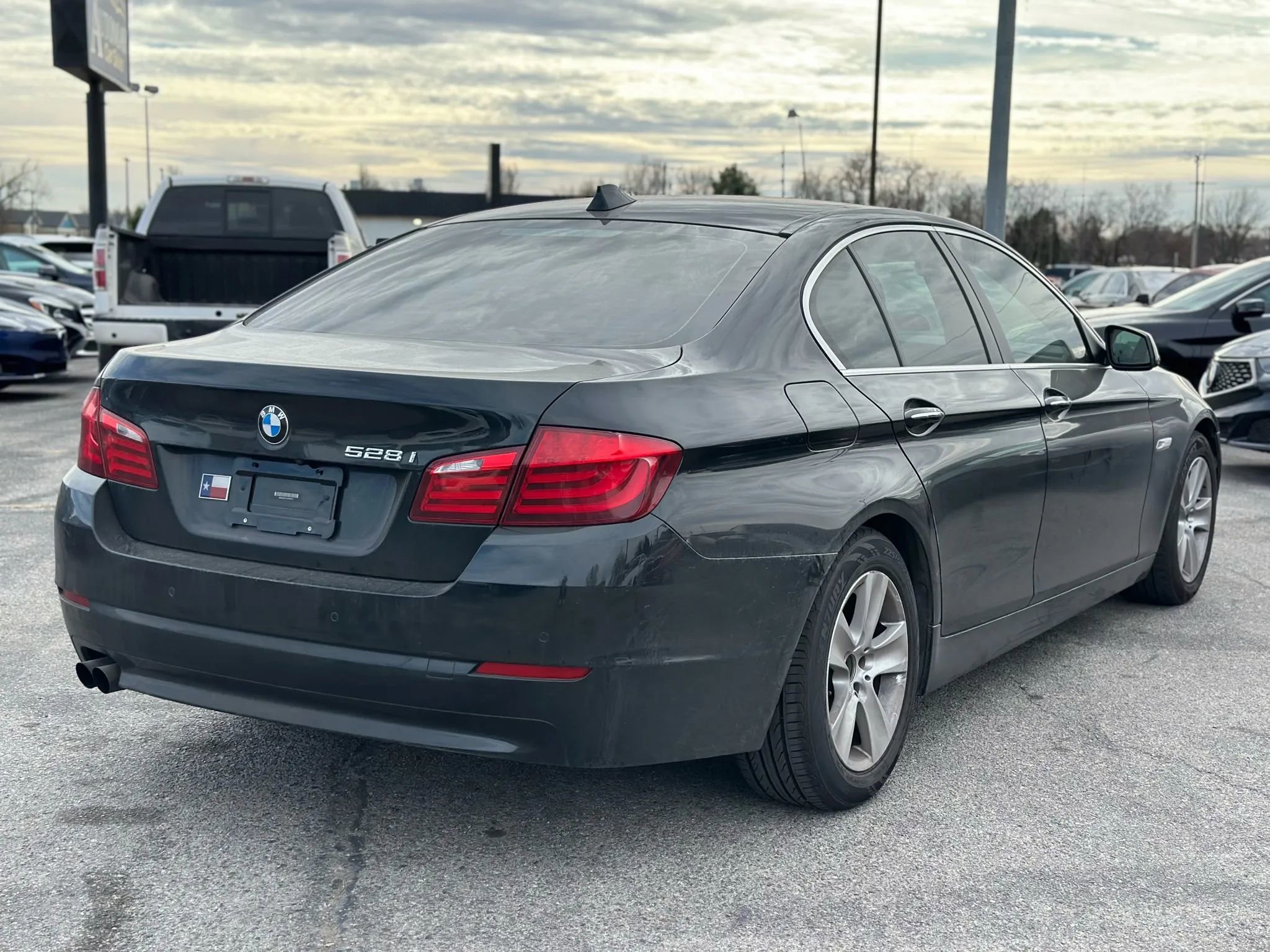 Used 2012 BMW 528i Sedan RWD image 6