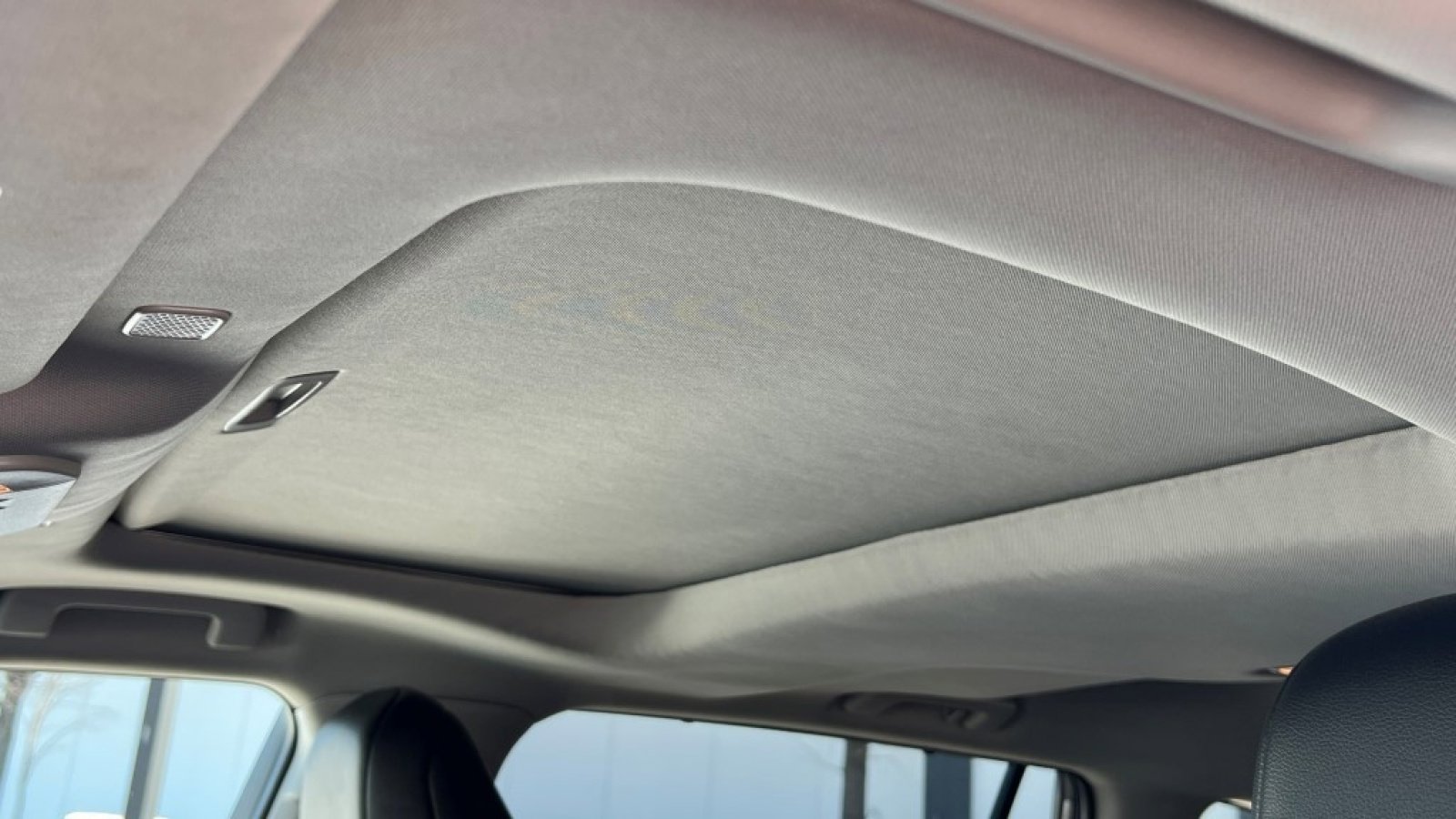 Used 2024 Toyota Highlander XLE image 36