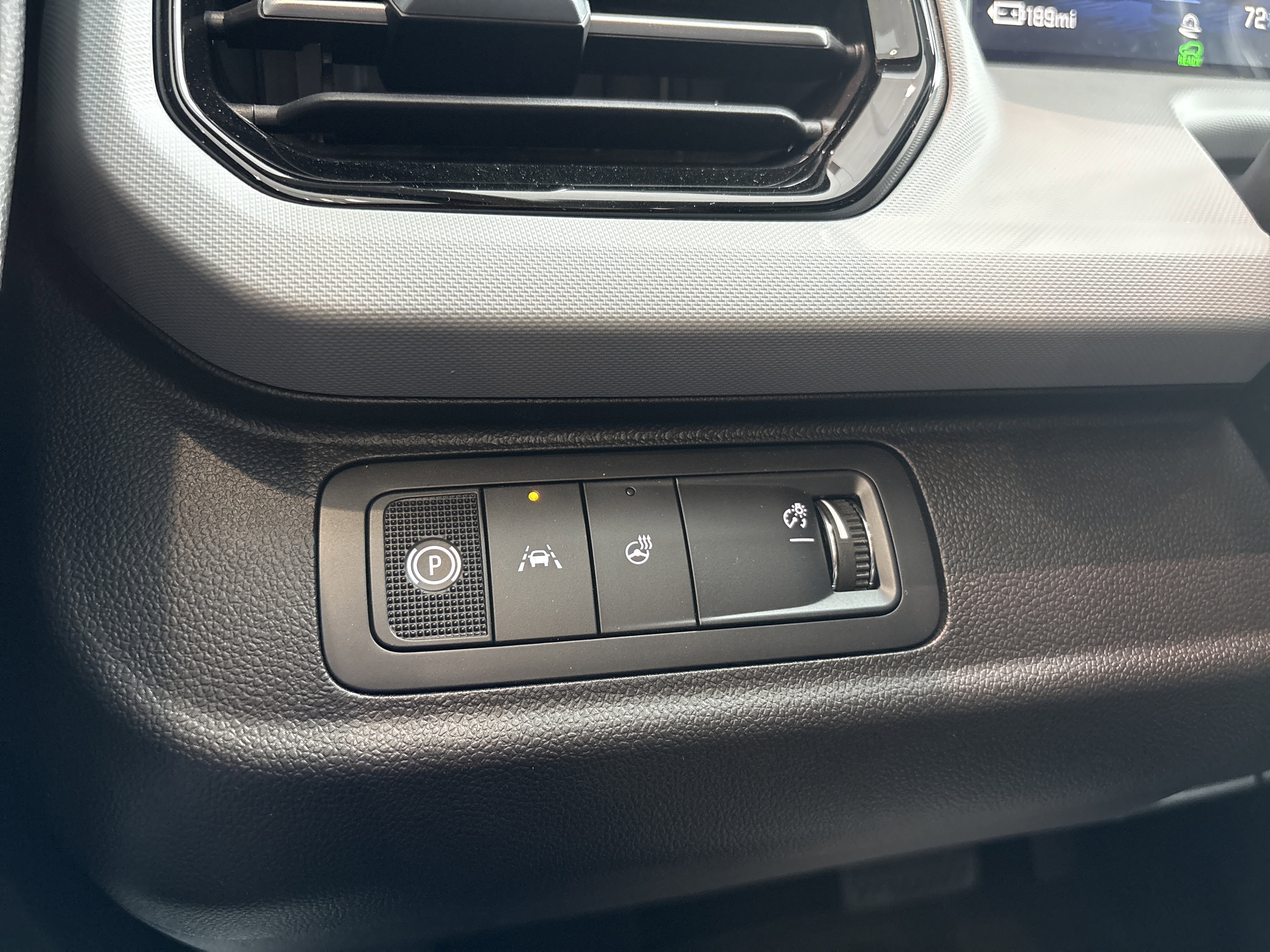 New 2027 Chevrolet Bolt RS w/ Technology Package image 23