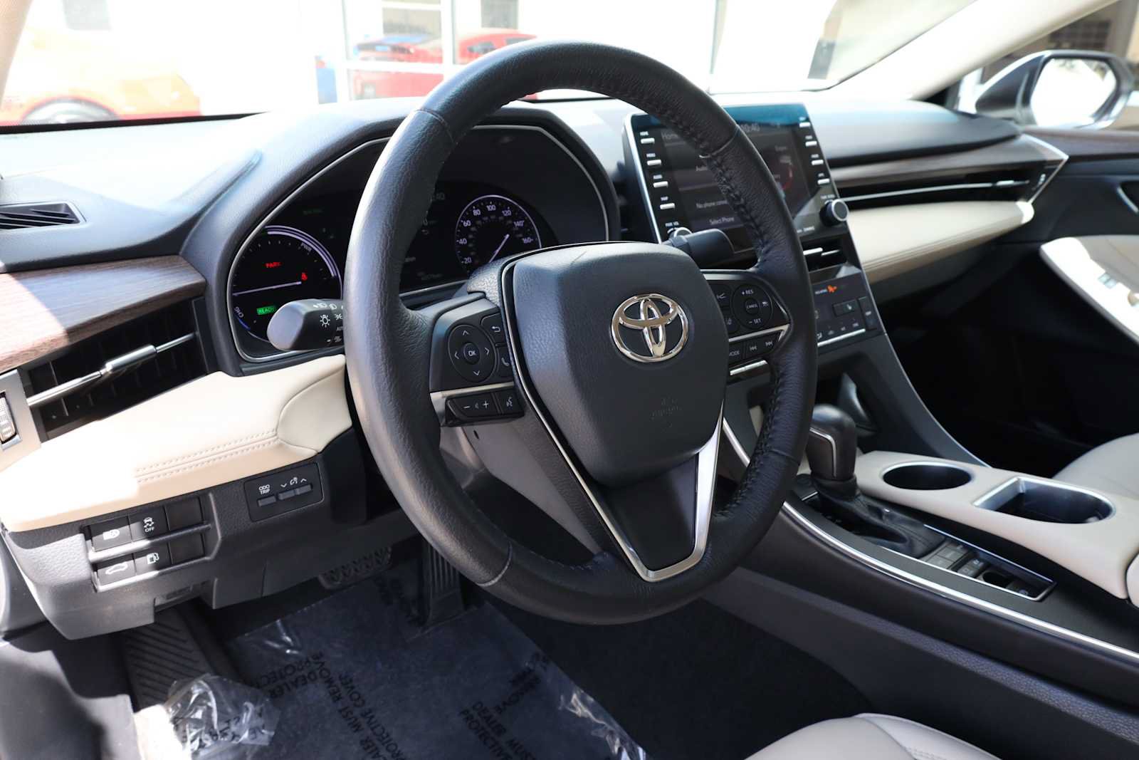 Used 2021 Toyota Avalon XLE FWD image 17