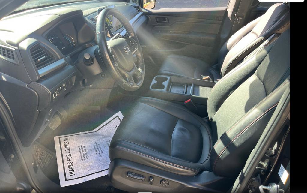 Used 2024 Honda Odyssey Sport image 17