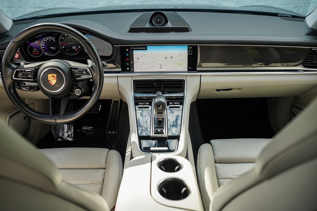 Used 2022 Porsche Panamera 4S w/ Premium Package image 20
