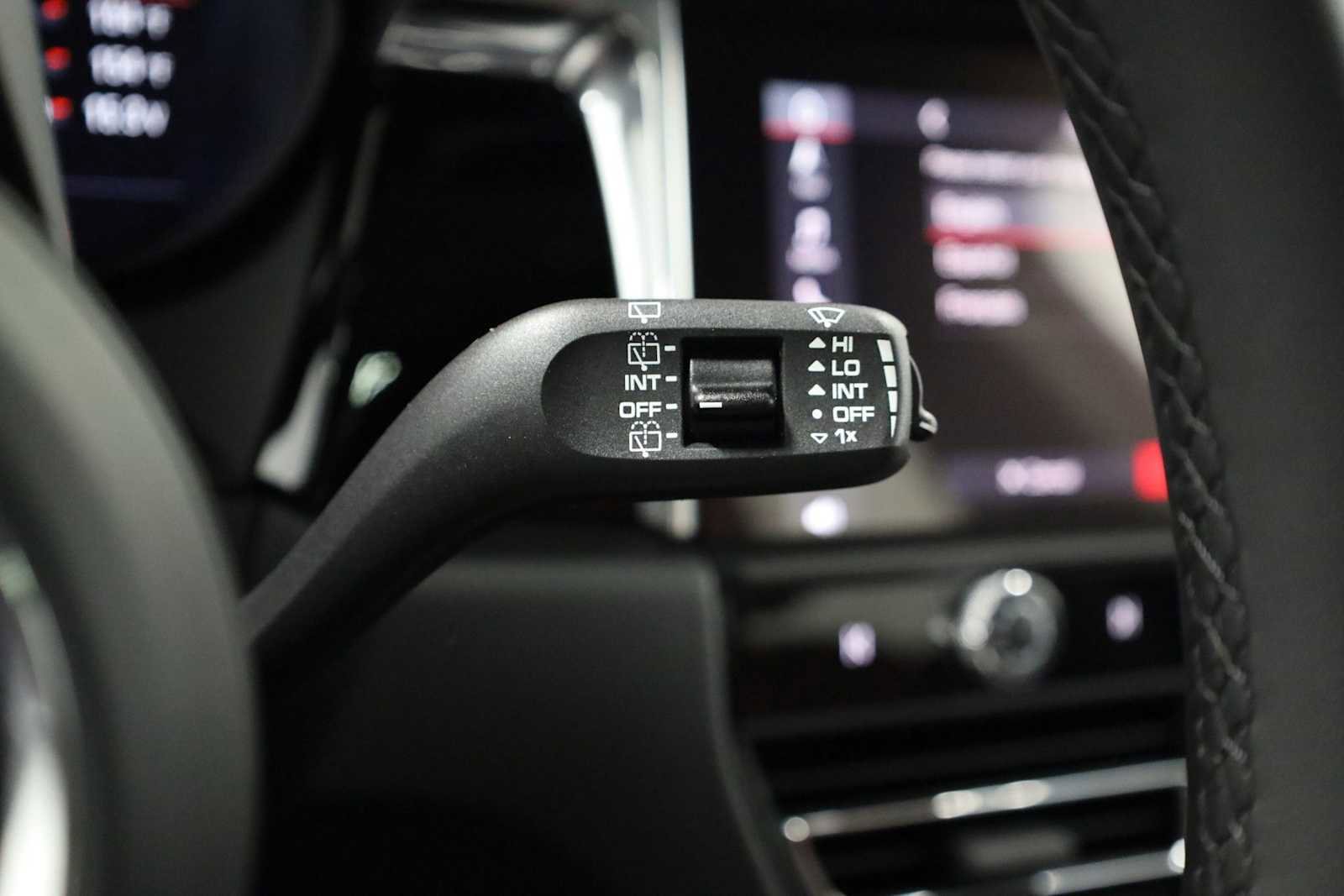 New 2026 Porsche Macan image 30