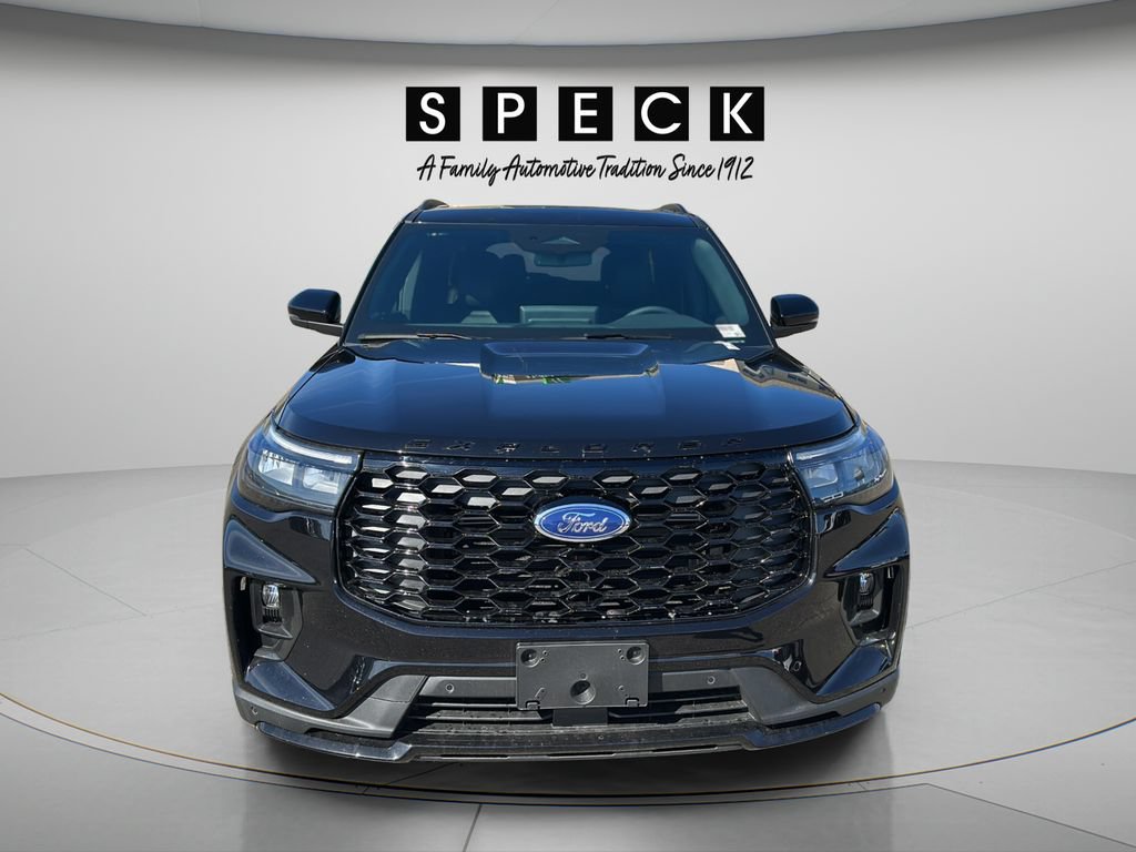 New 2026 Ford Explorer ST-Line w/ ST-Line Street Pack AWD/4WD image 9