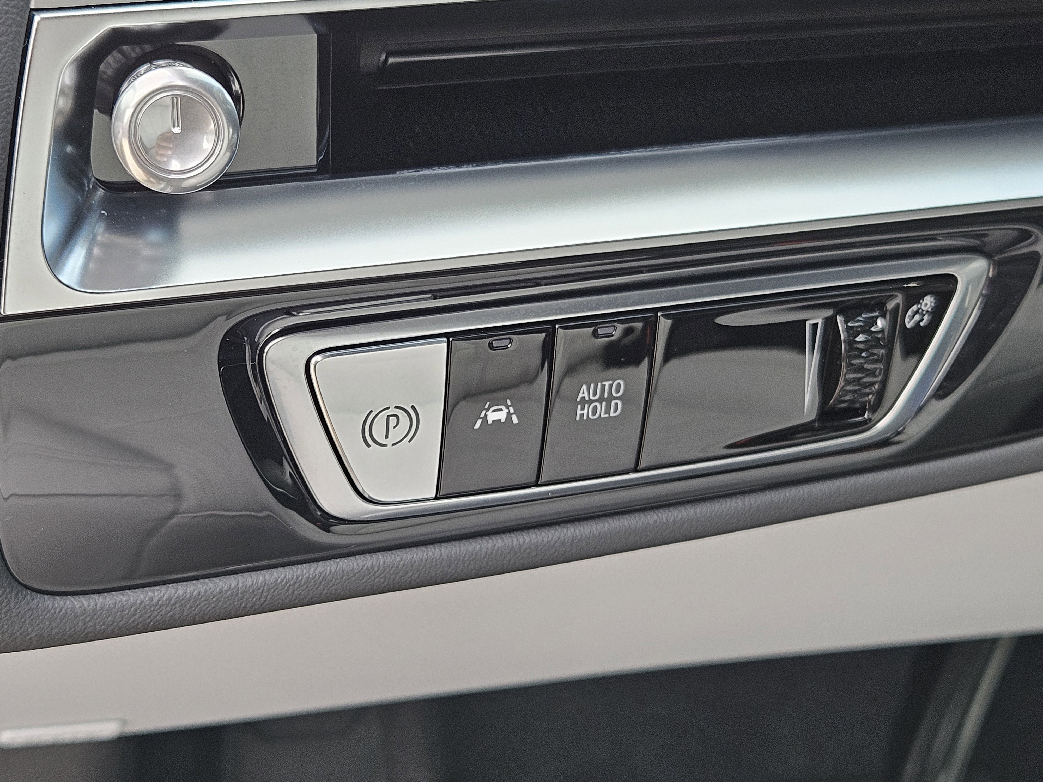 New 2025 Cadillac Lyriq Sport image 23