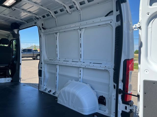 New 2026 RAM ProMaster 2500 w/ Convenience Group FWD image 16