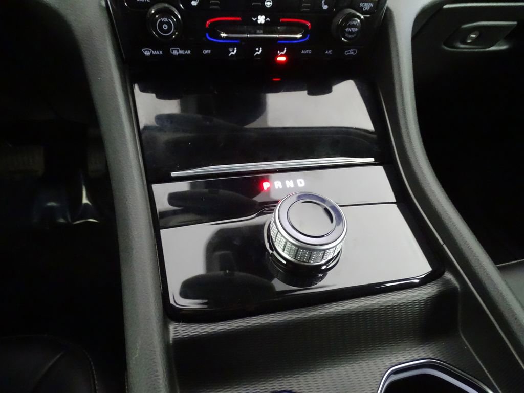 Used 2024 Jeep Grand Cherokee L Limited image 32