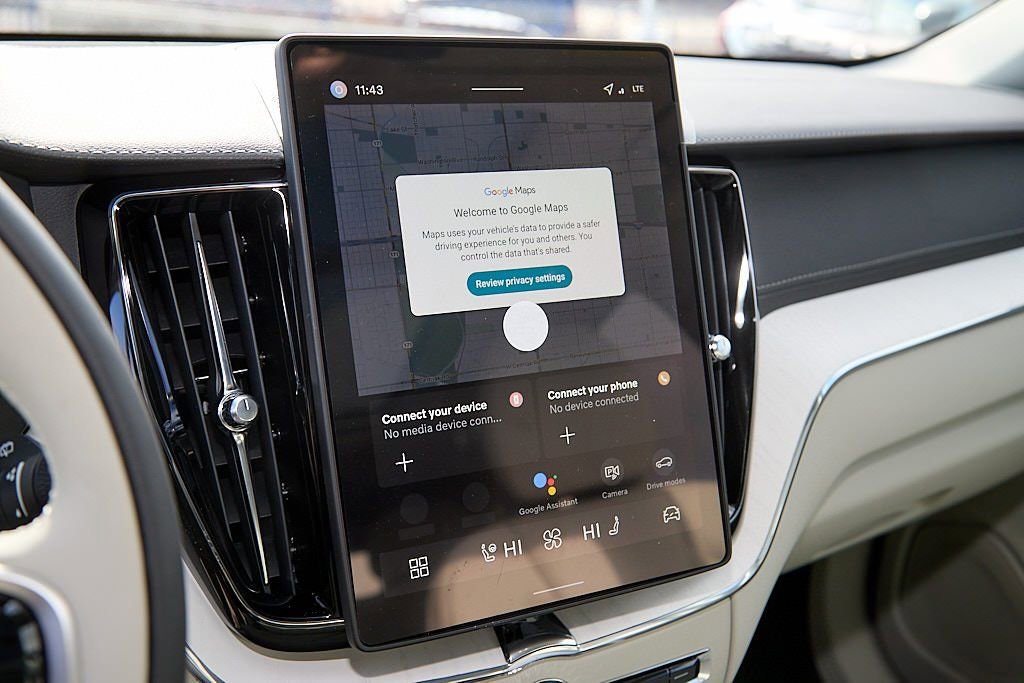 New 2026 Volvo XC60 B5 Ultra w/ Protection Package Premier image 16