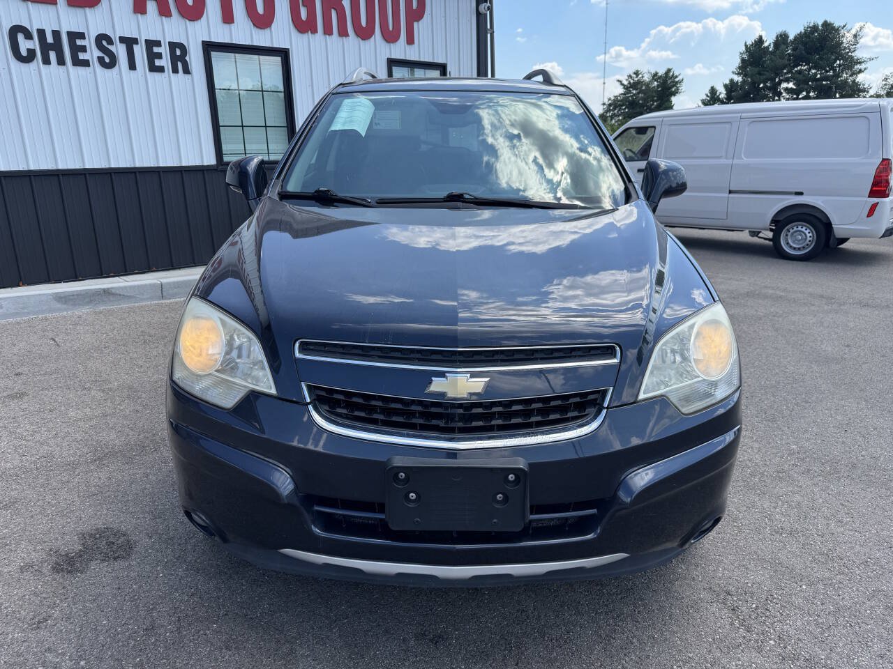 Used 2014 Chevrolet Captiva Sport LT w/ Convenience Package FWD image 2