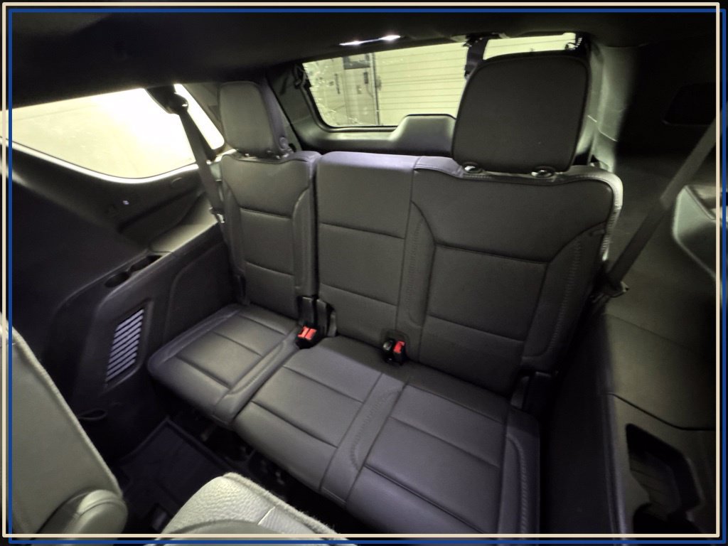 Certified 2025 GMC Yukon Denali AWD/4WD image 38