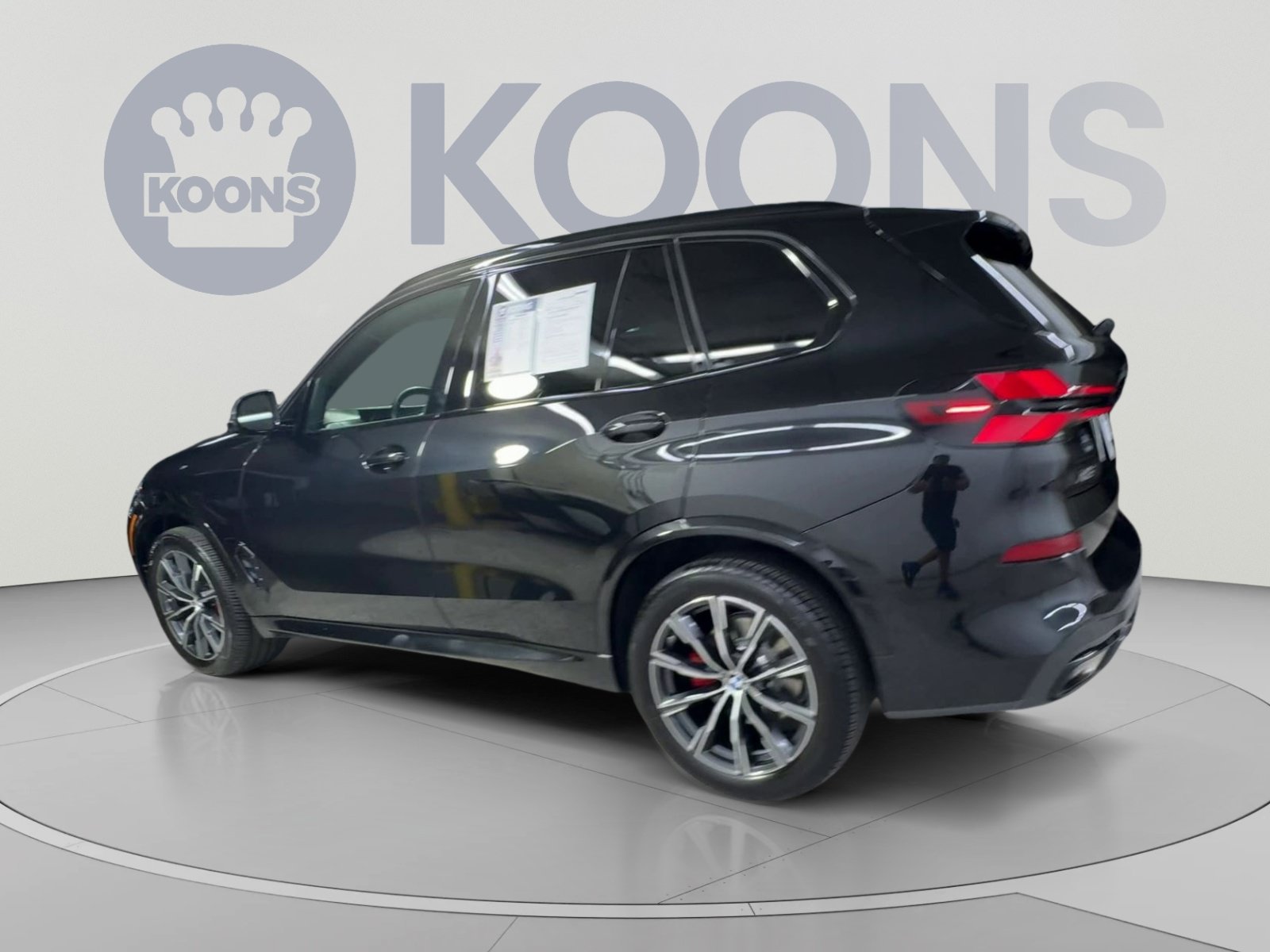 Used 2024 BMW X5 xDrive40i w/ M Sport Package AWD/4WD image 8