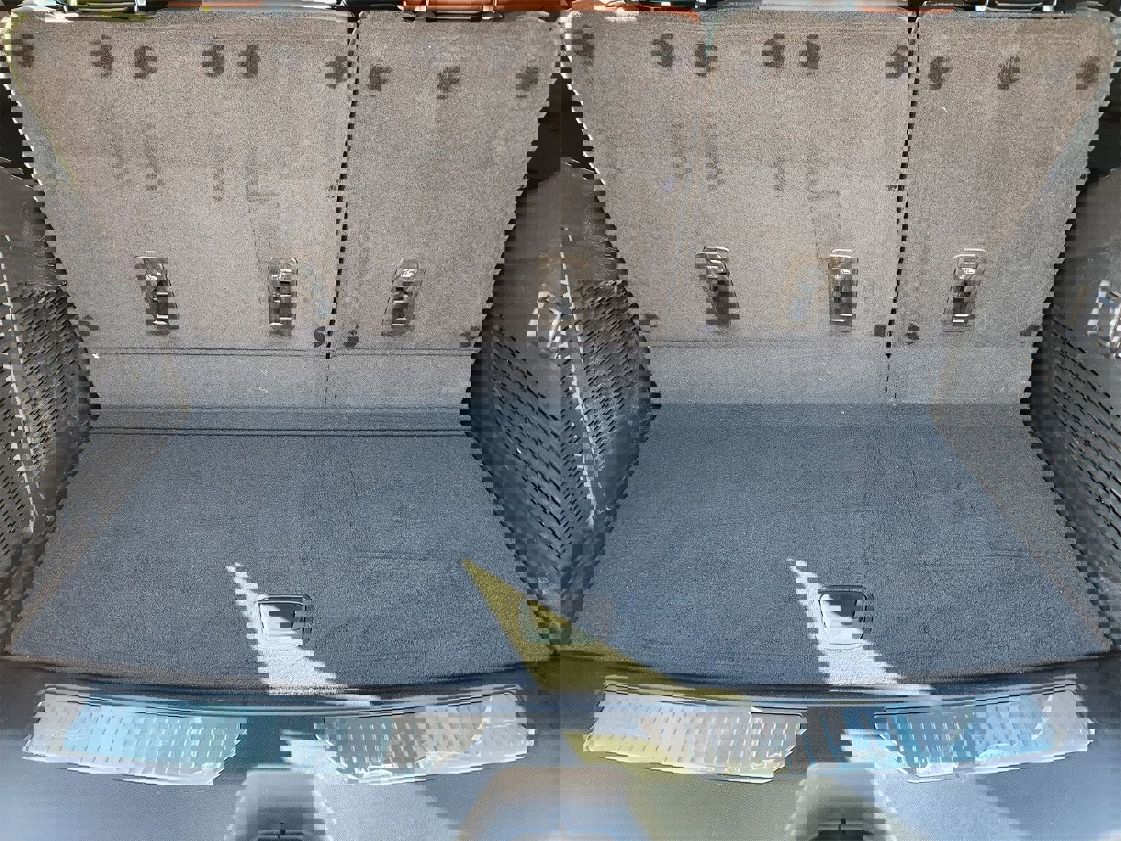 Used 2024 GMC Yukon Denali Ultimate w/ LPO, Floor Liner Package image 34