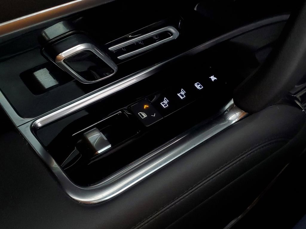 Used 2023 Land Rover Range Rover SE image 28