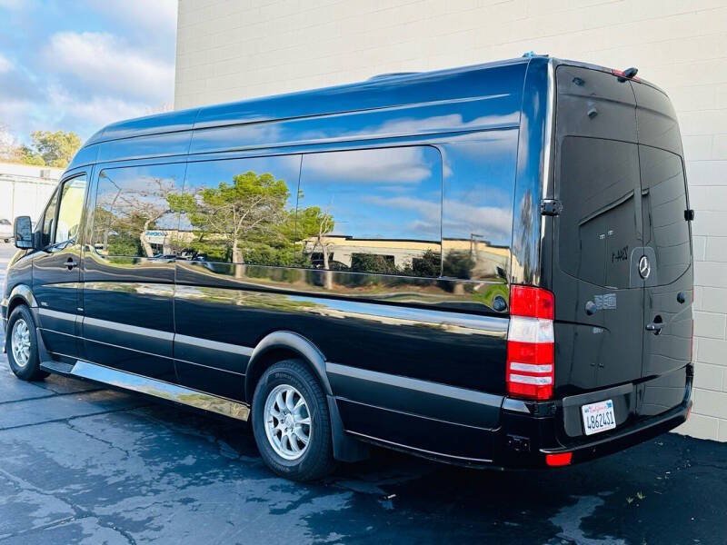 Used 2014 Mercedes-Benz Sprinter 2500 image 6