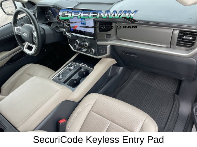 Used 2024 Ford Expedition XLT AWD/4WD image 10