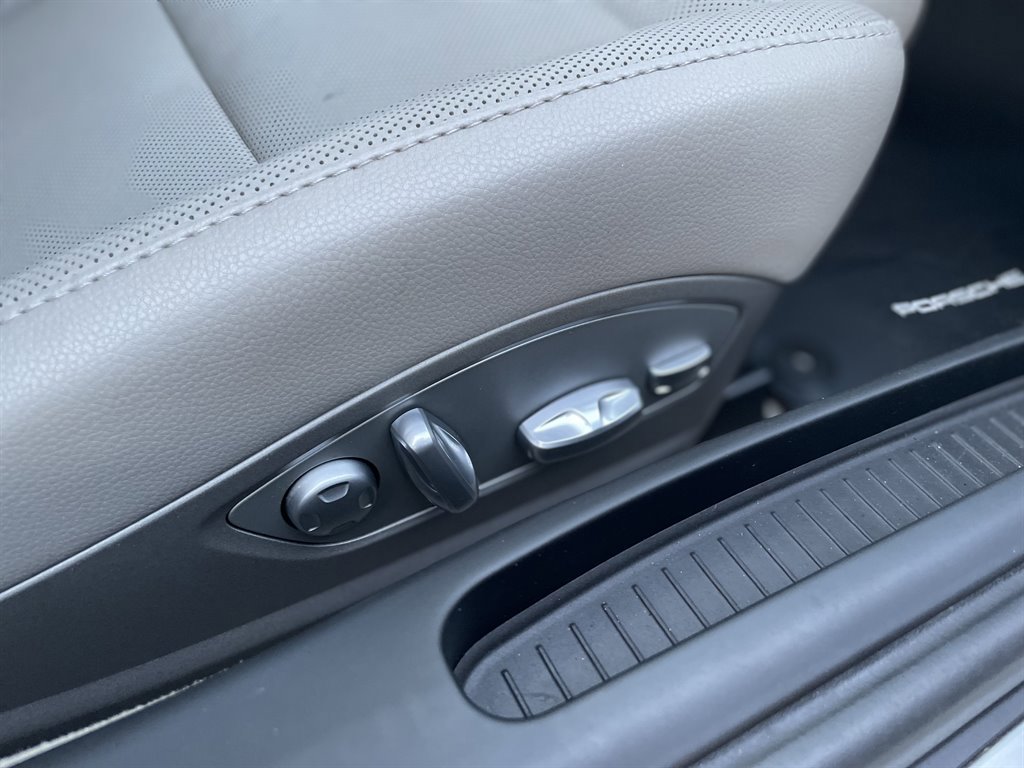 Used 2013 Porsche 911 Carrera S image 40