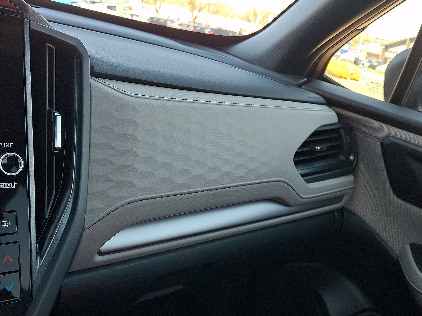 Used 2025 Subaru Forester Premium w/ Convenience Package #1 image 26