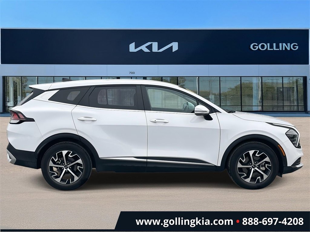 Certified 2025 Kia Sportage EX image 2